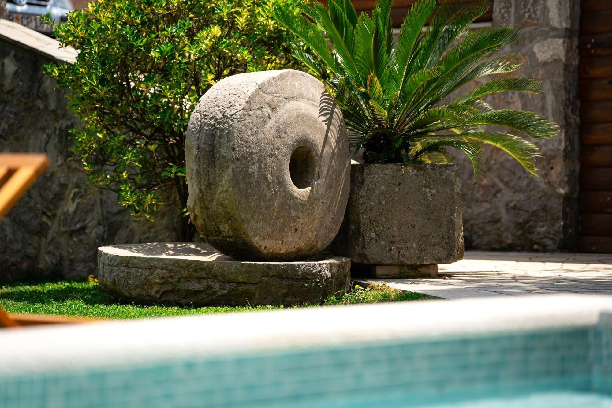 Villa Helena โกตอร์ ภายนอก รูปภาพ