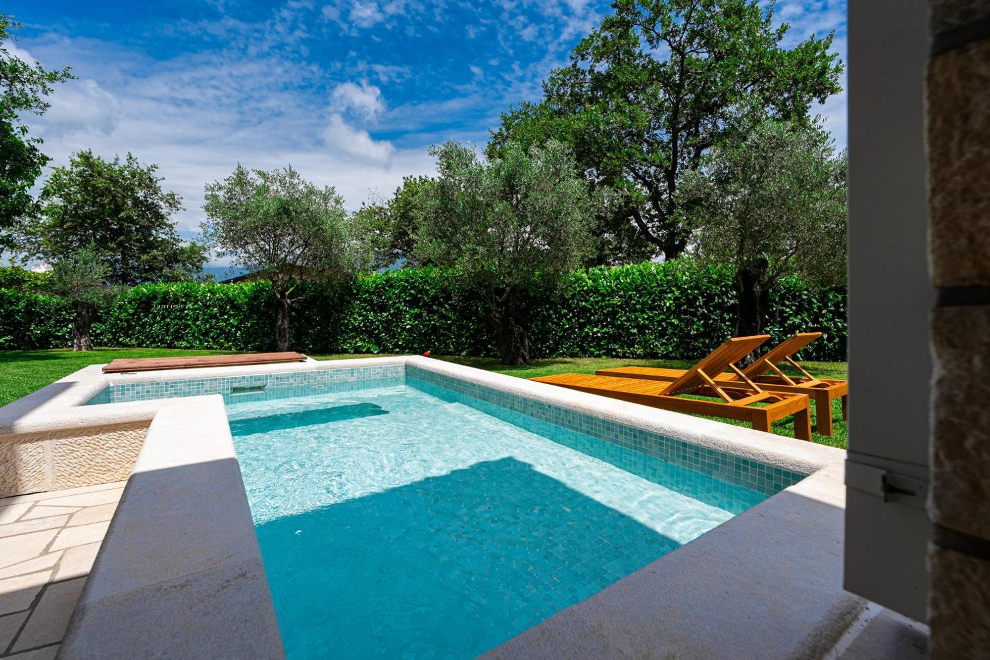 Villa Helena โกตอร์ ภายนอก รูปภาพ